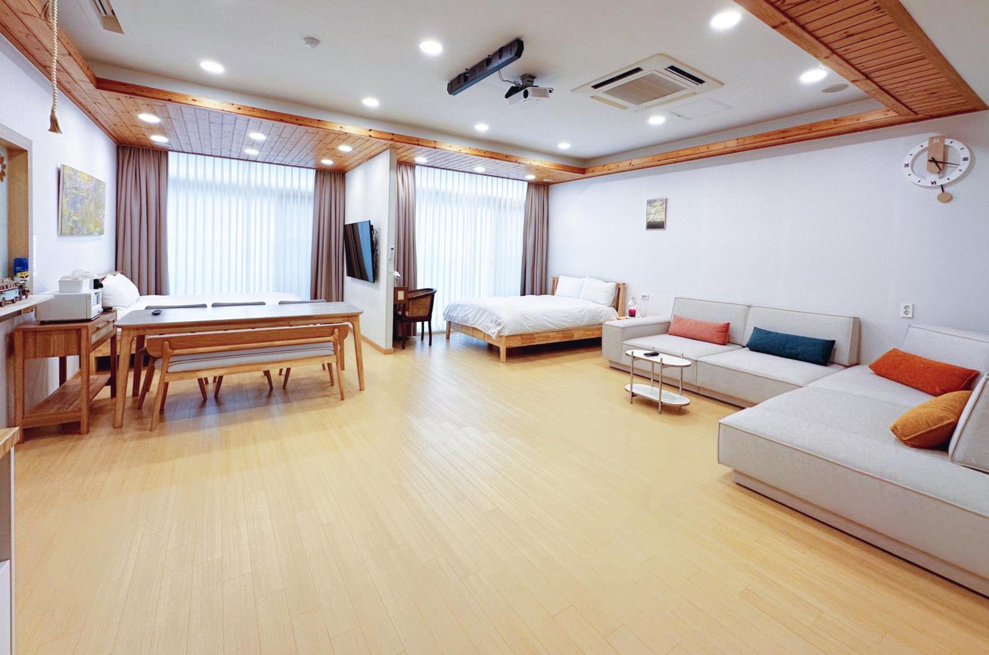 Zio Pinetree Otel Yangyang Dış mekan fotoğraf